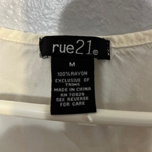 Rue21 Womens Cream Boho Lace Trim Tank Top Sleeveless Keyhole Tie Beaded Med - Picture 3 of 3